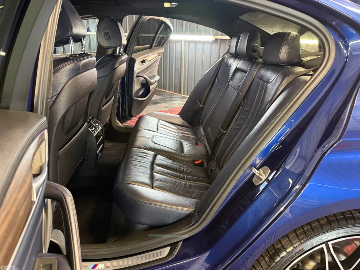 BMW 5-Series Saloon, Diesel, 2017, Blue