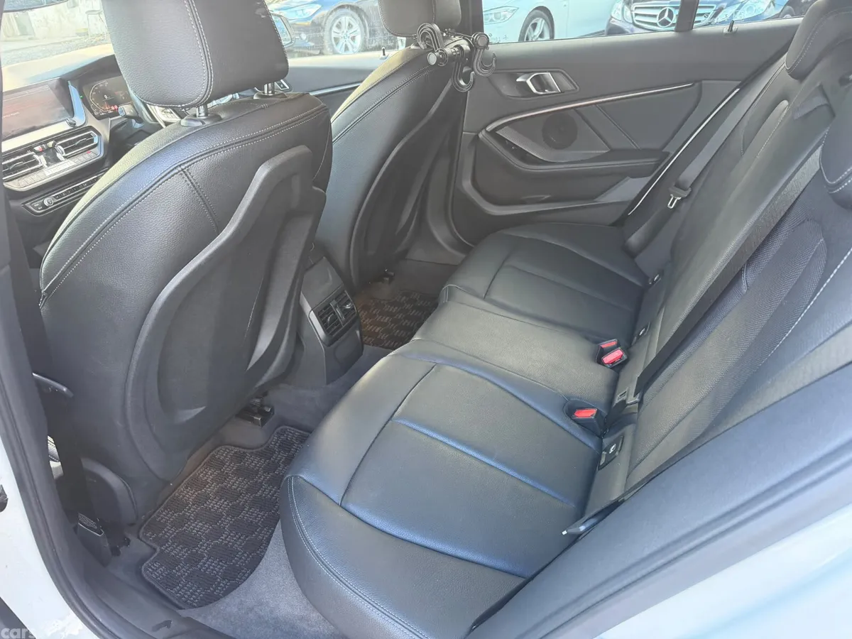 BMW 1-Series Hatchback, Diesel, 2021, White