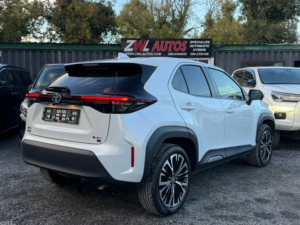 Toyota Yaris Cross MPV, Petrol Hybrid, 2024, White