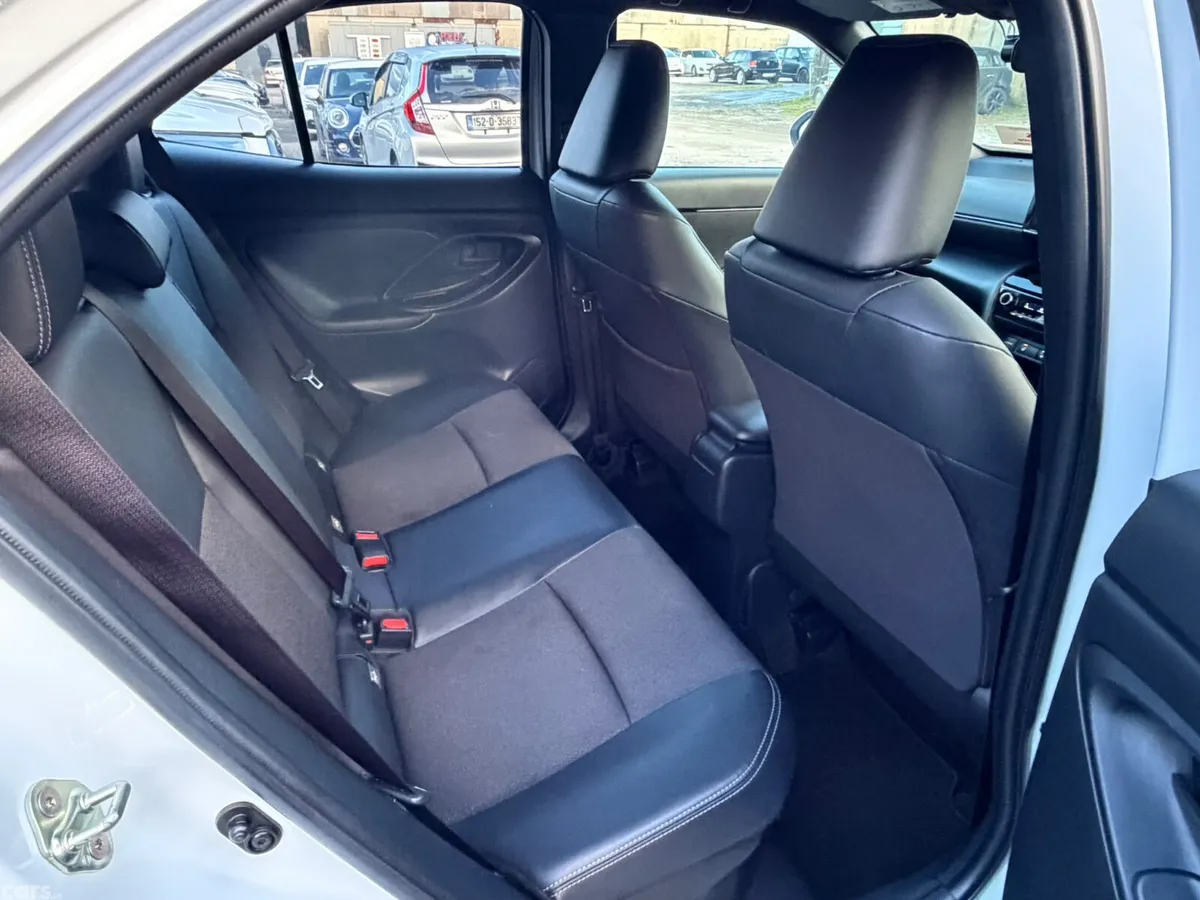 Toyota Yaris Cross MPV, Petrol Hybrid, 2024, White