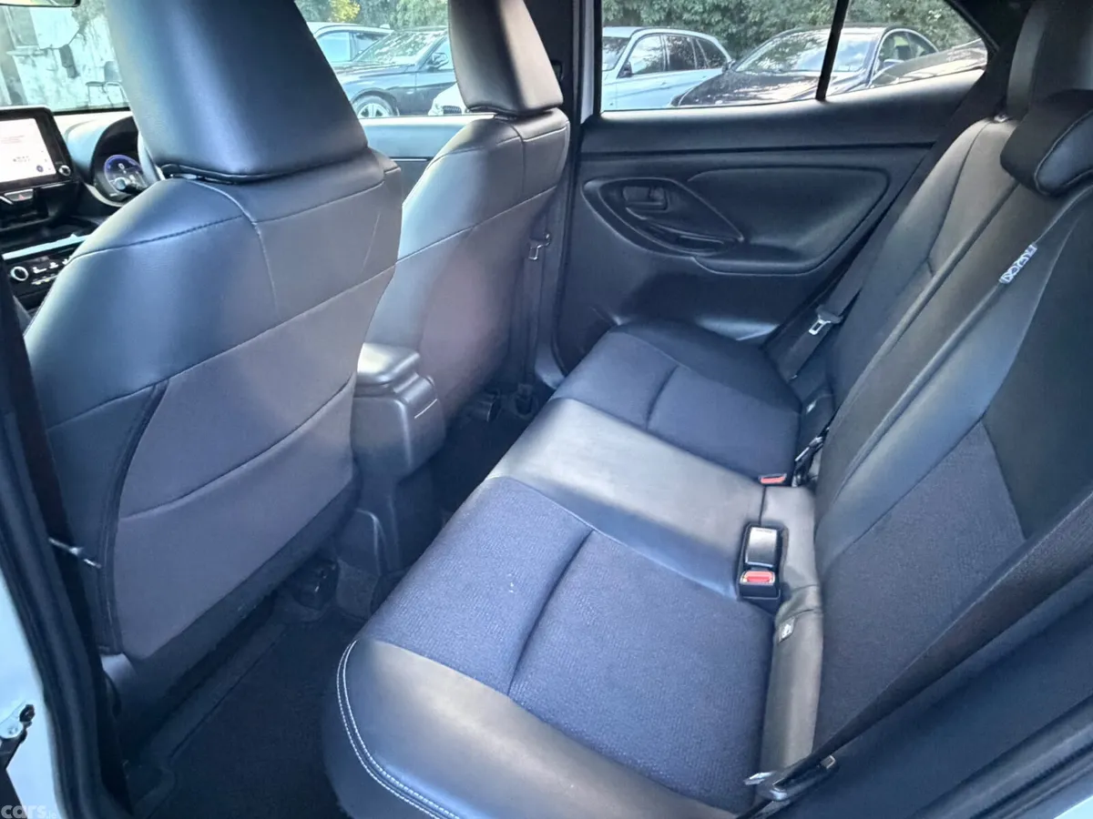 Toyota Yaris Cross MPV, Petrol Hybrid, 2024, White
