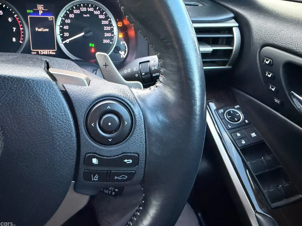 Lexus IS Saloon, Petrol Hybrid, 2014, White