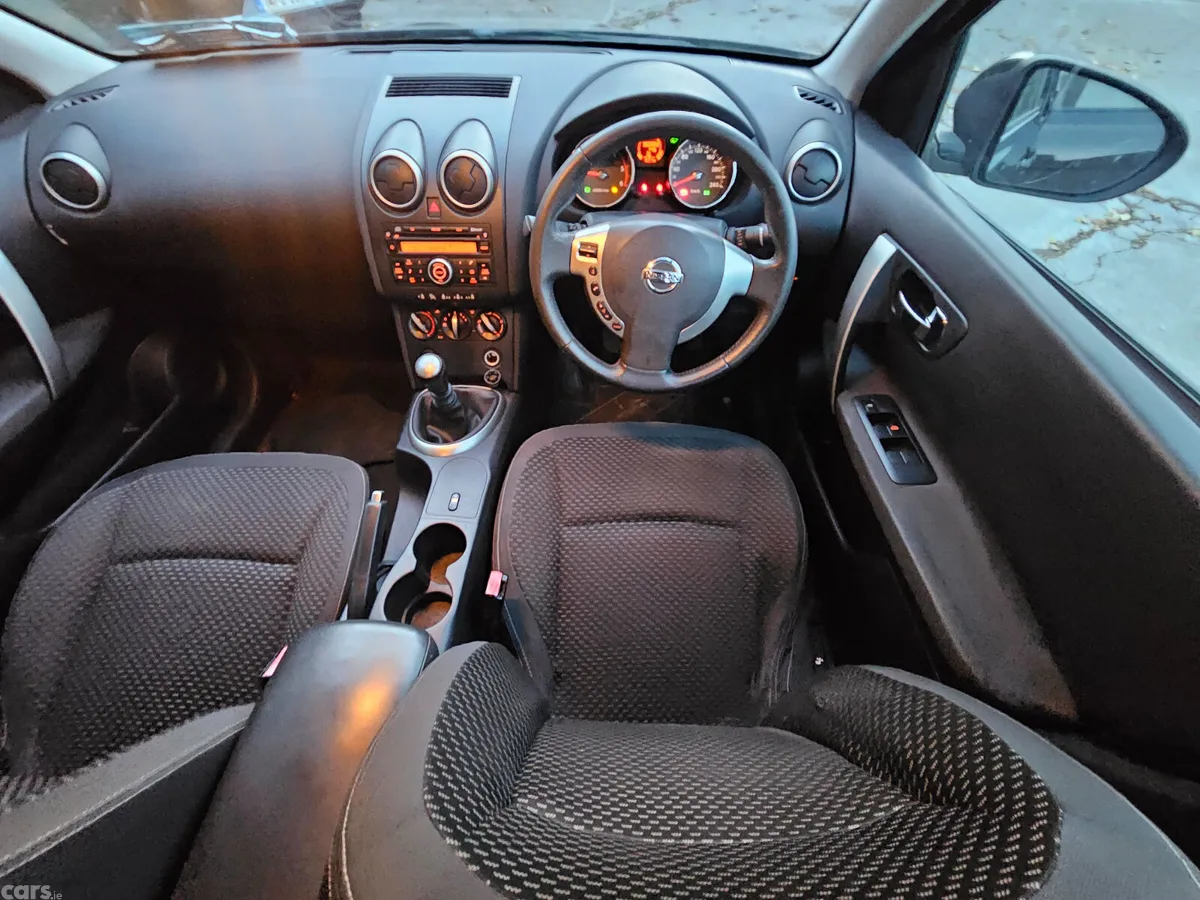 Nissan Qashqai Hatchback, Diesel, 2009, Black