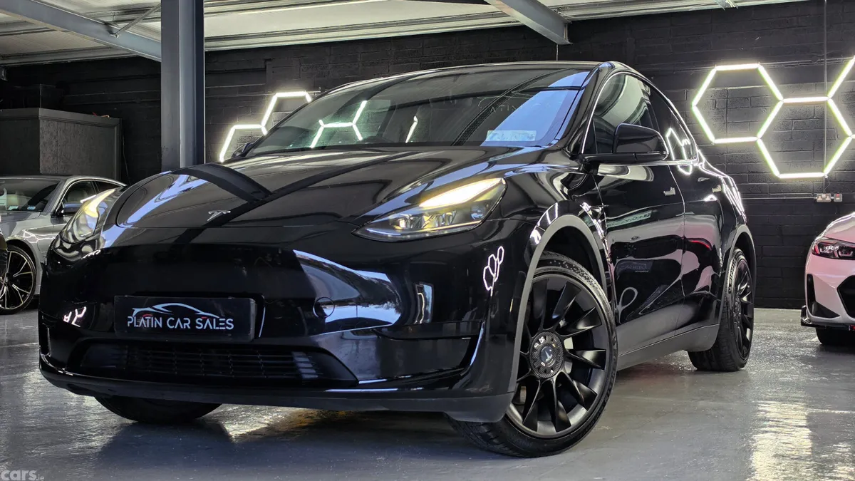 Tesla Model Y MPV, Electric, 2023, Black