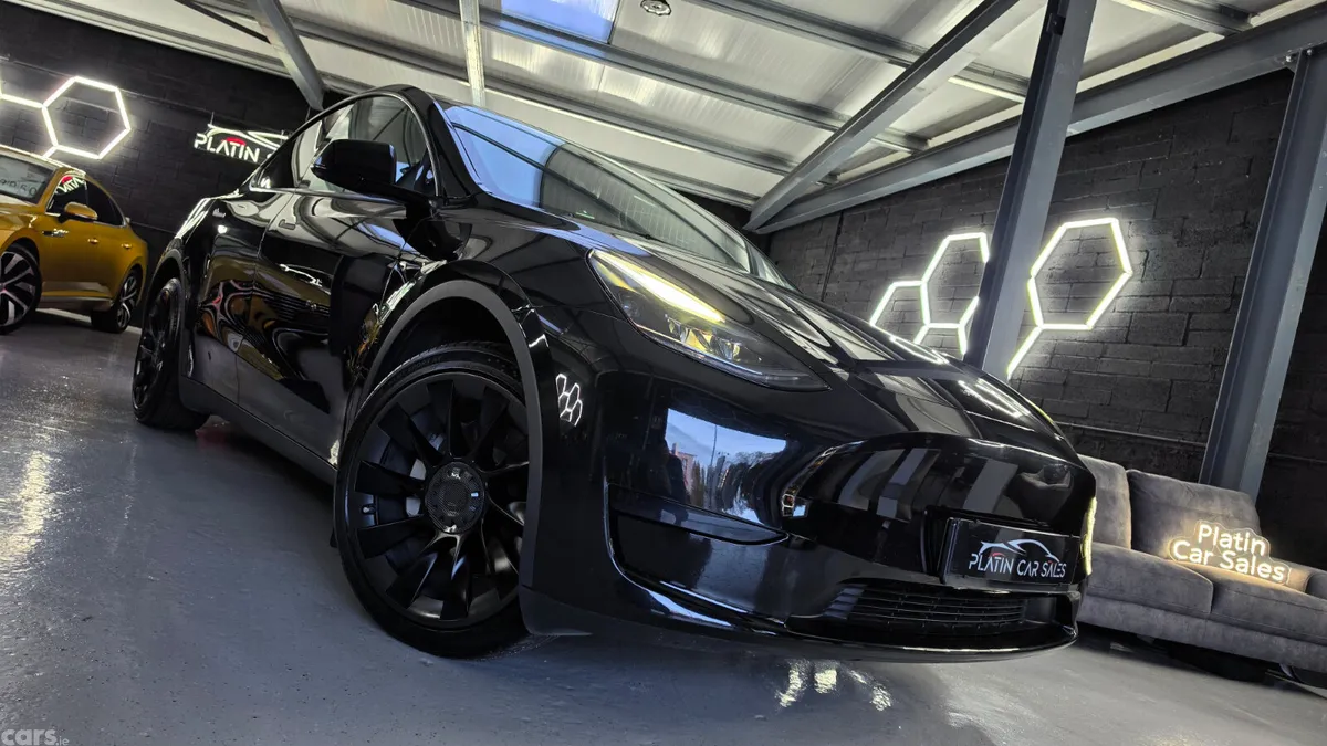 Tesla Model Y MPV, Electric, 2023, Black