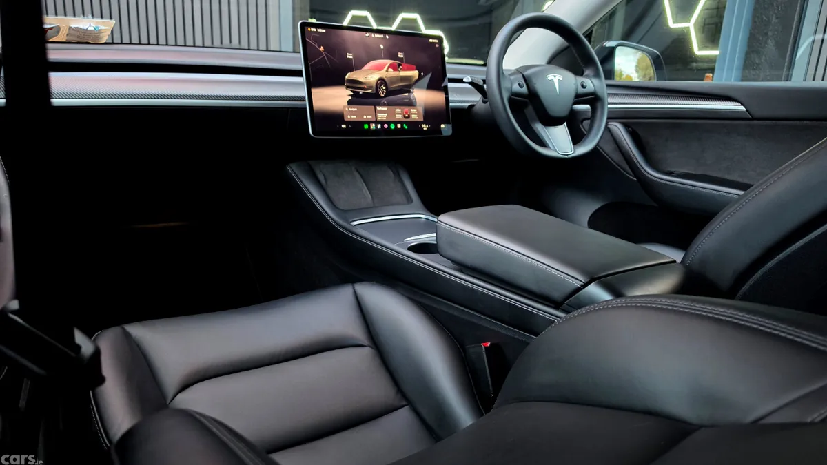 Tesla Model Y MPV, Electric, 2023, Black