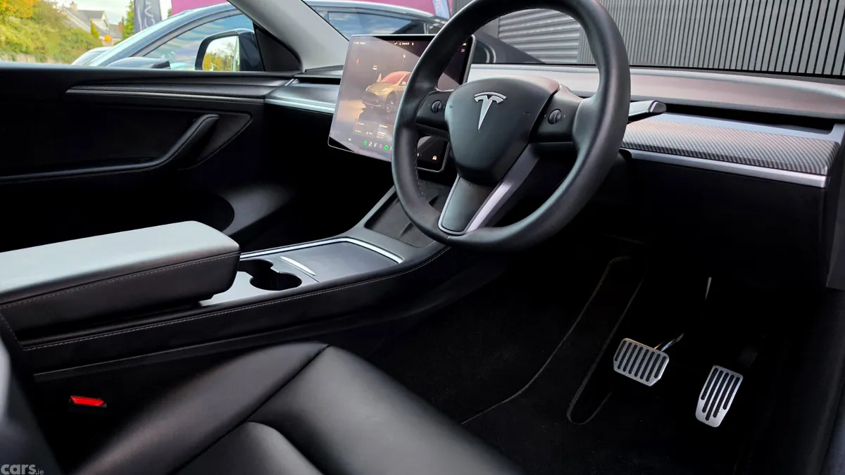 Tesla Model Y MPV, Electric, 2023, Black