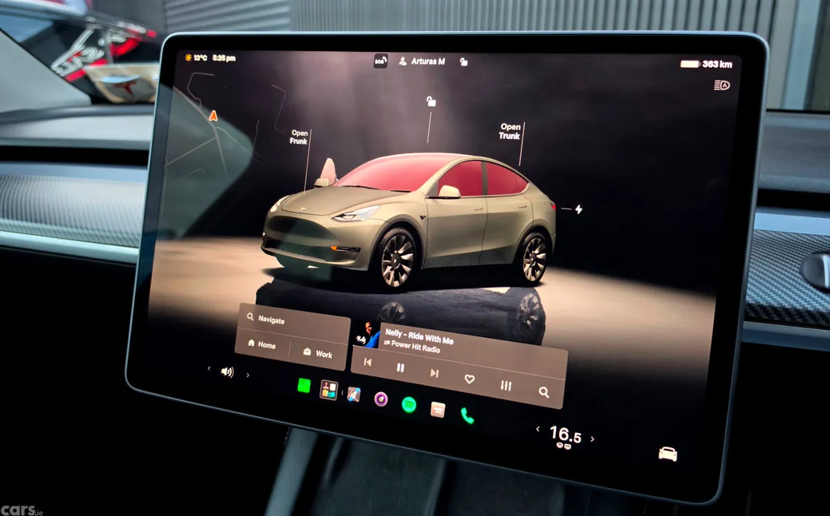 Tesla Model Y MPV, Electric, 2023, Black
