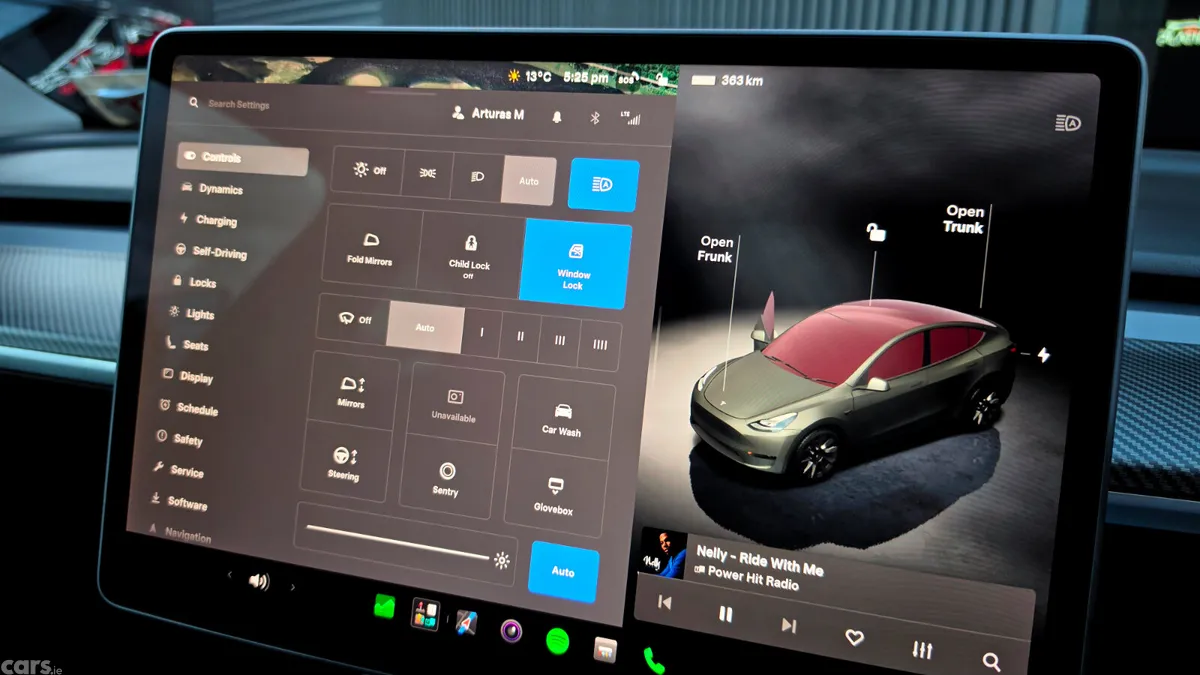 Tesla Model Y MPV, Electric, 2023, Black