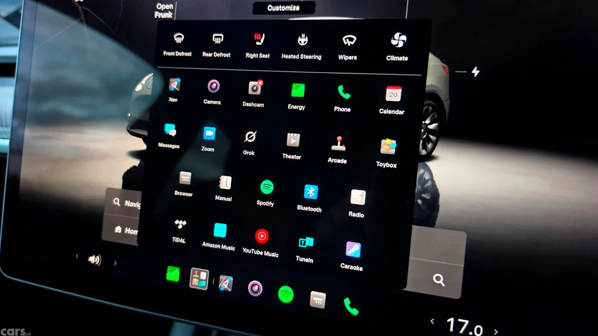 Tesla Model Y MPV, Electric, 2023, Black