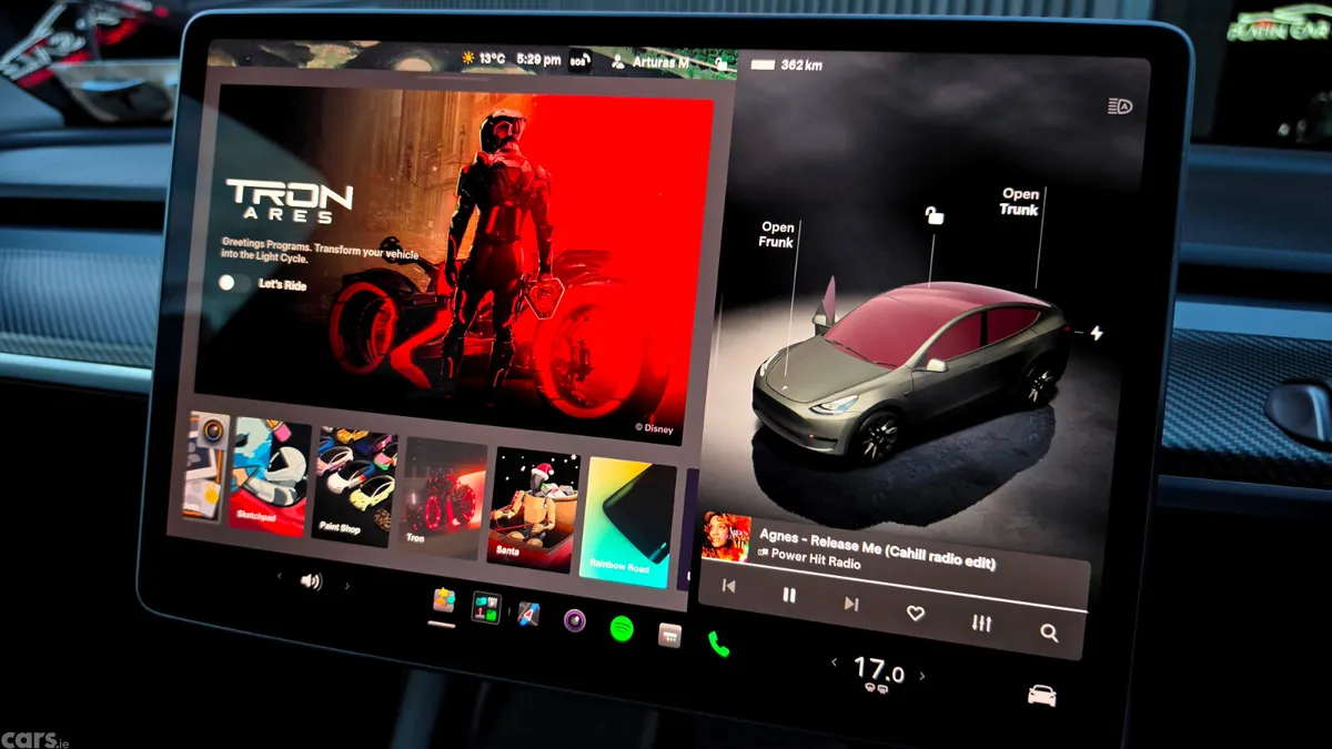 Tesla Model Y MPV, Electric, 2023, Black