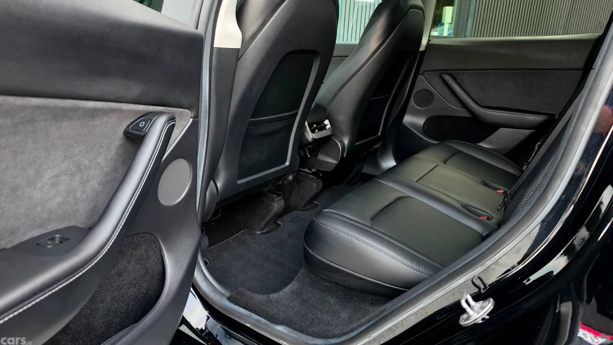 Tesla Model Y MPV, Electric, 2023, Black