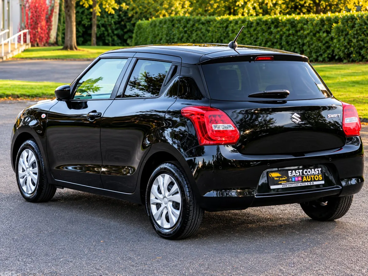 Suzuki Swift Hatchback, Petrol, 2023, Black