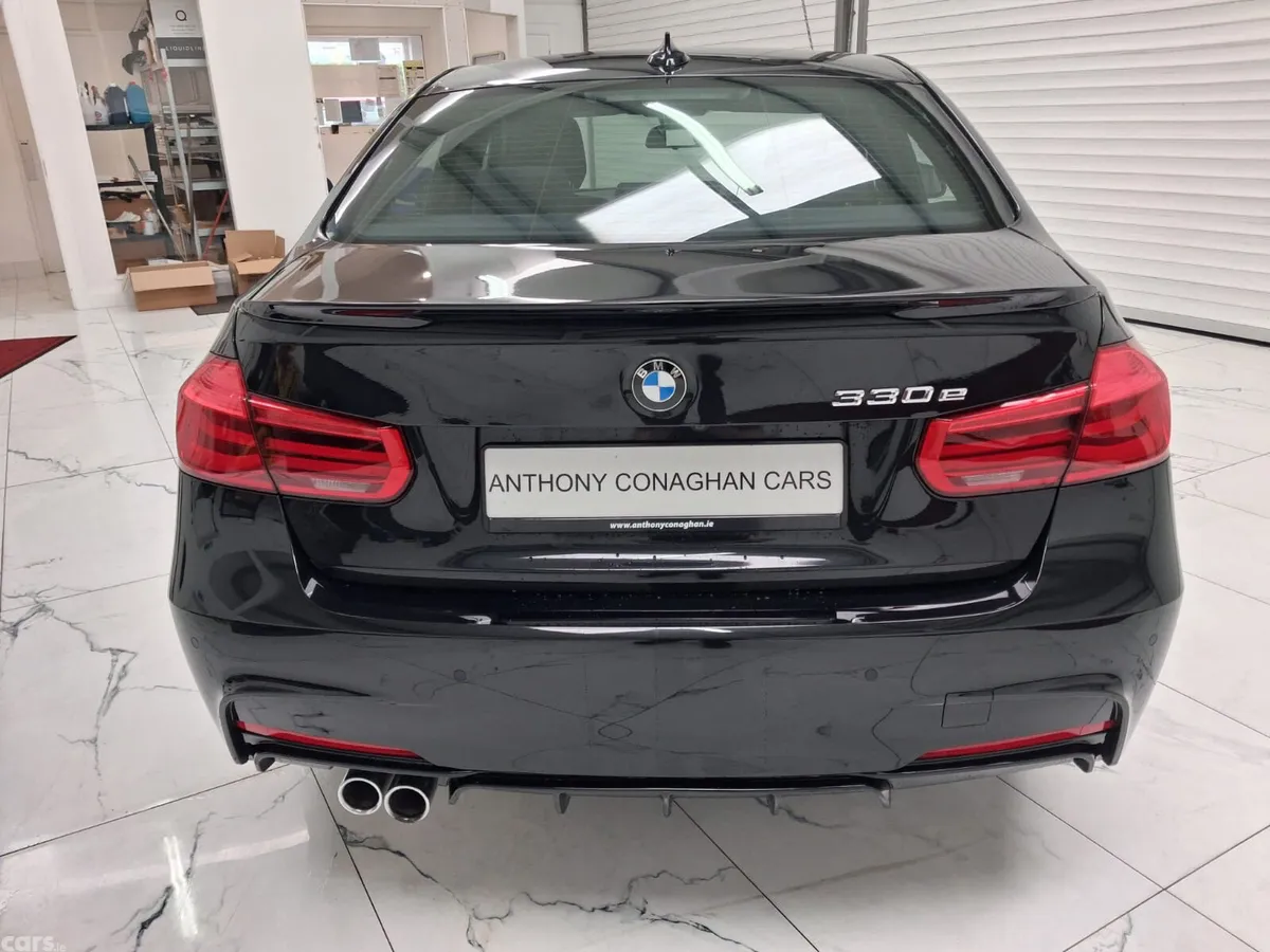 BMW 3-Series Saloon, Petrol Plug-in Hybrid, 2017, Black