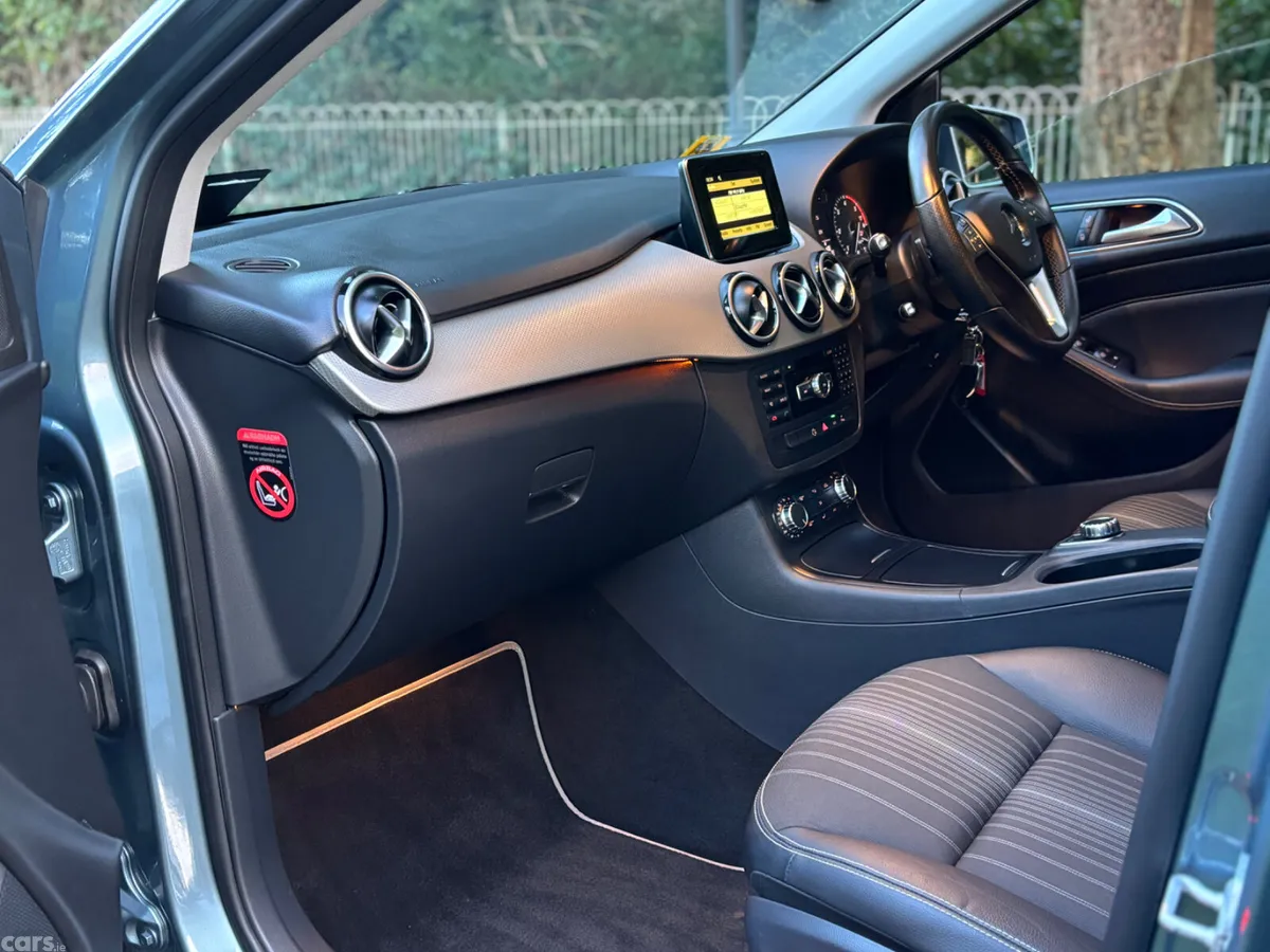 Mercedes-Benz B-Class MPV, Diesel, 2012, Blue