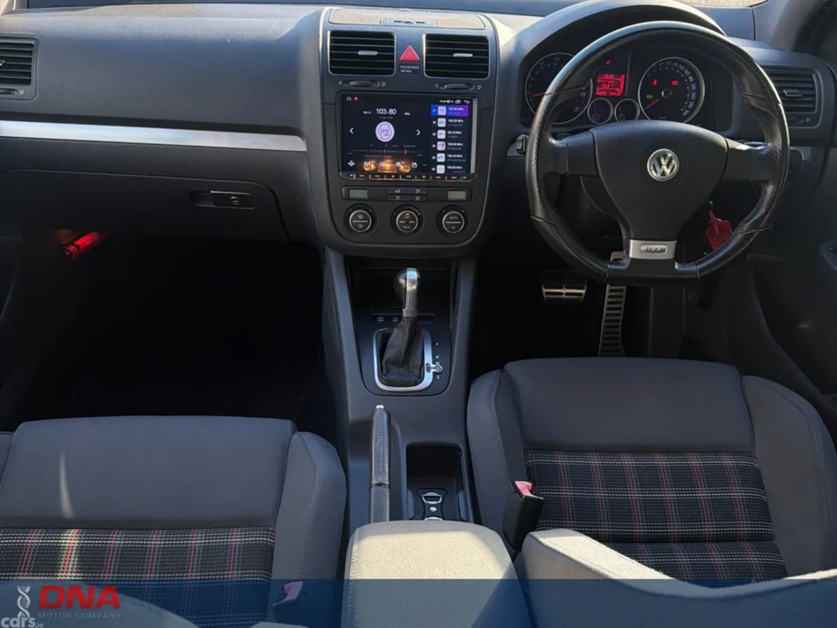 Volkswagen Golf Hatchback, Petrol, 2008, White