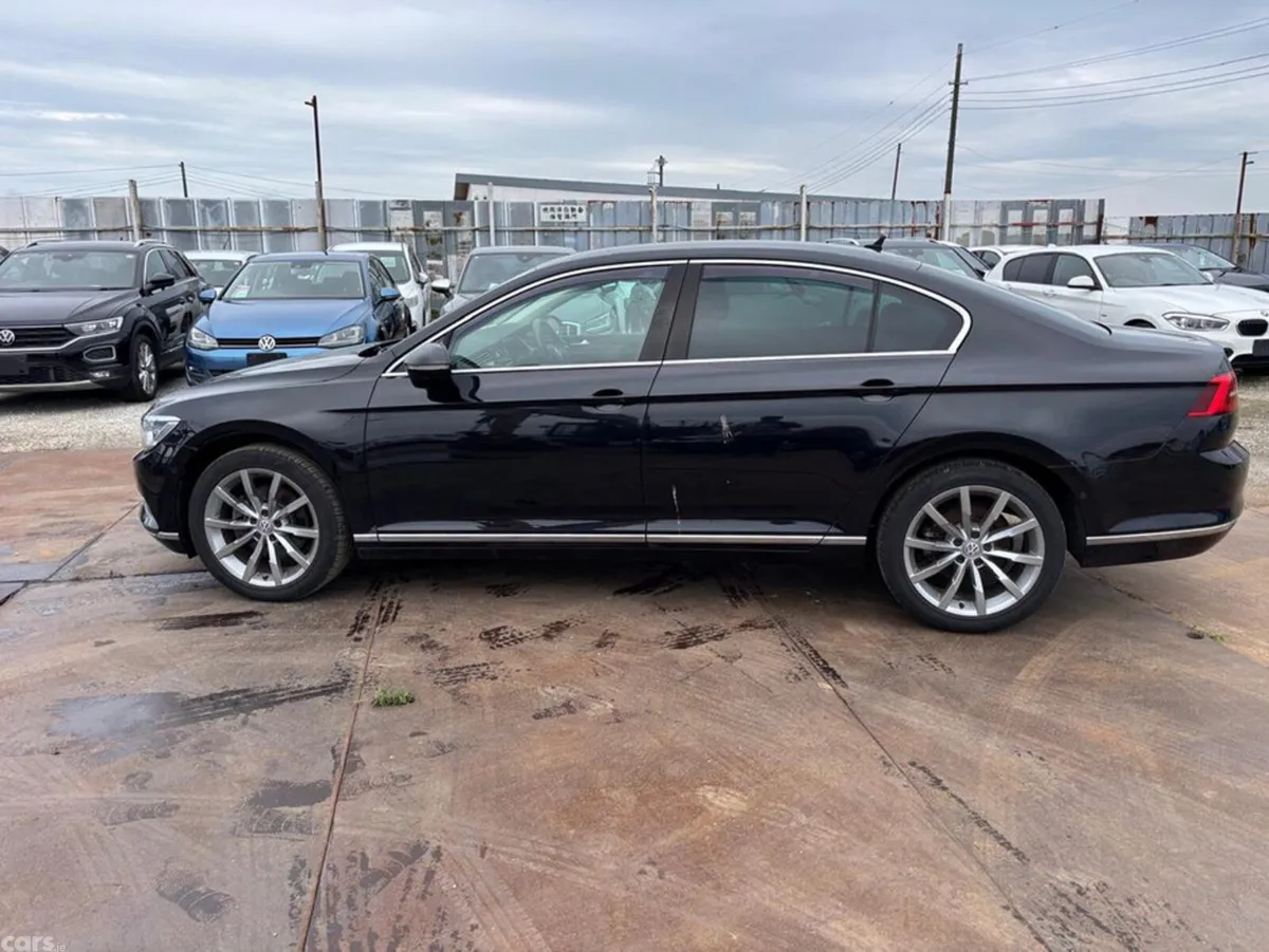 Volkswagen Passat Saloon, Diesel, 2020, Black