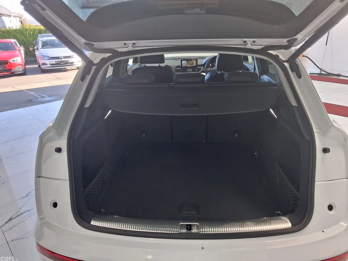Audi Q5 Estate, Diesel, 2019, White