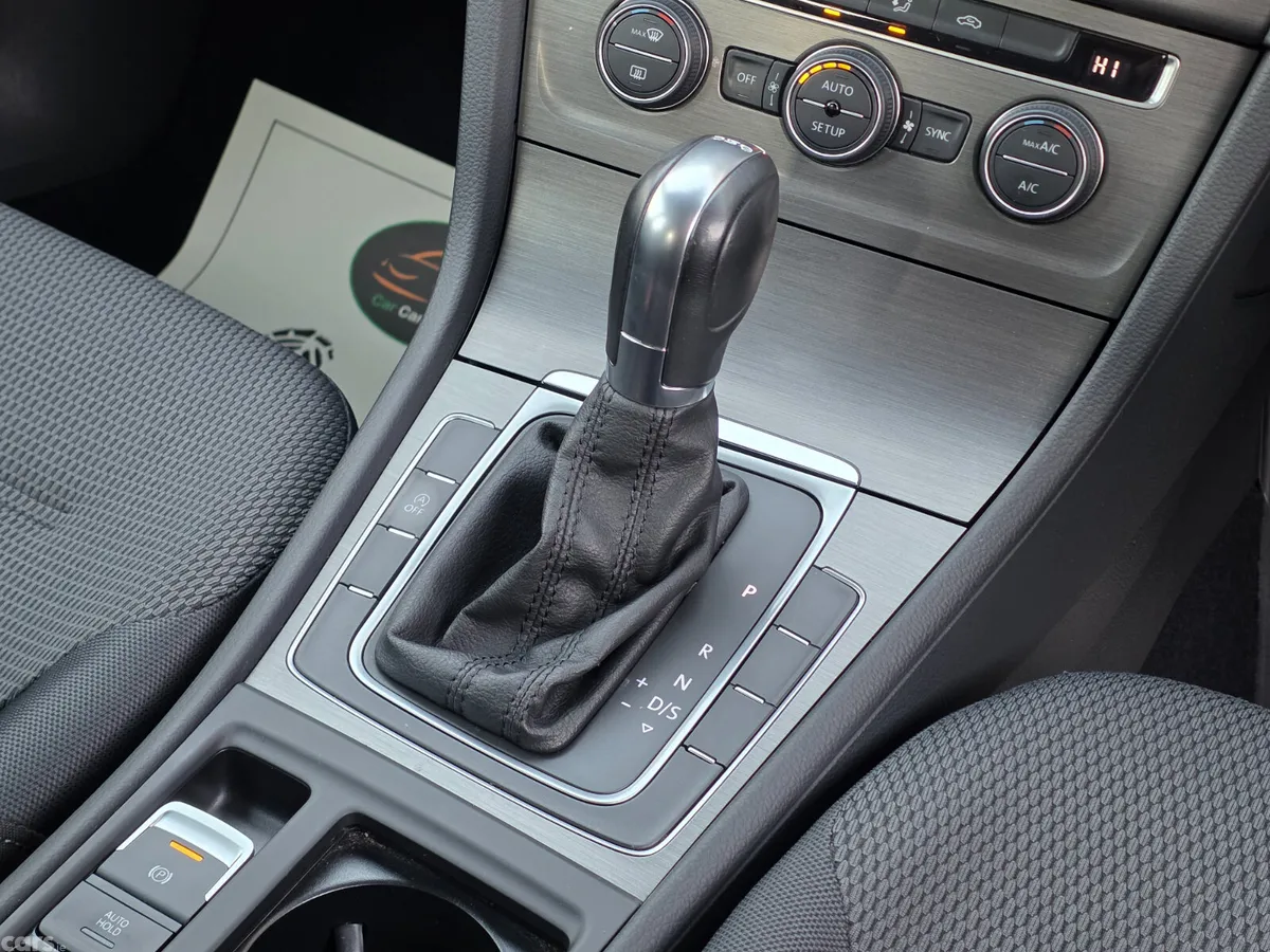 Volkswagen Golf Hatchback, Petrol, 2013, Silver