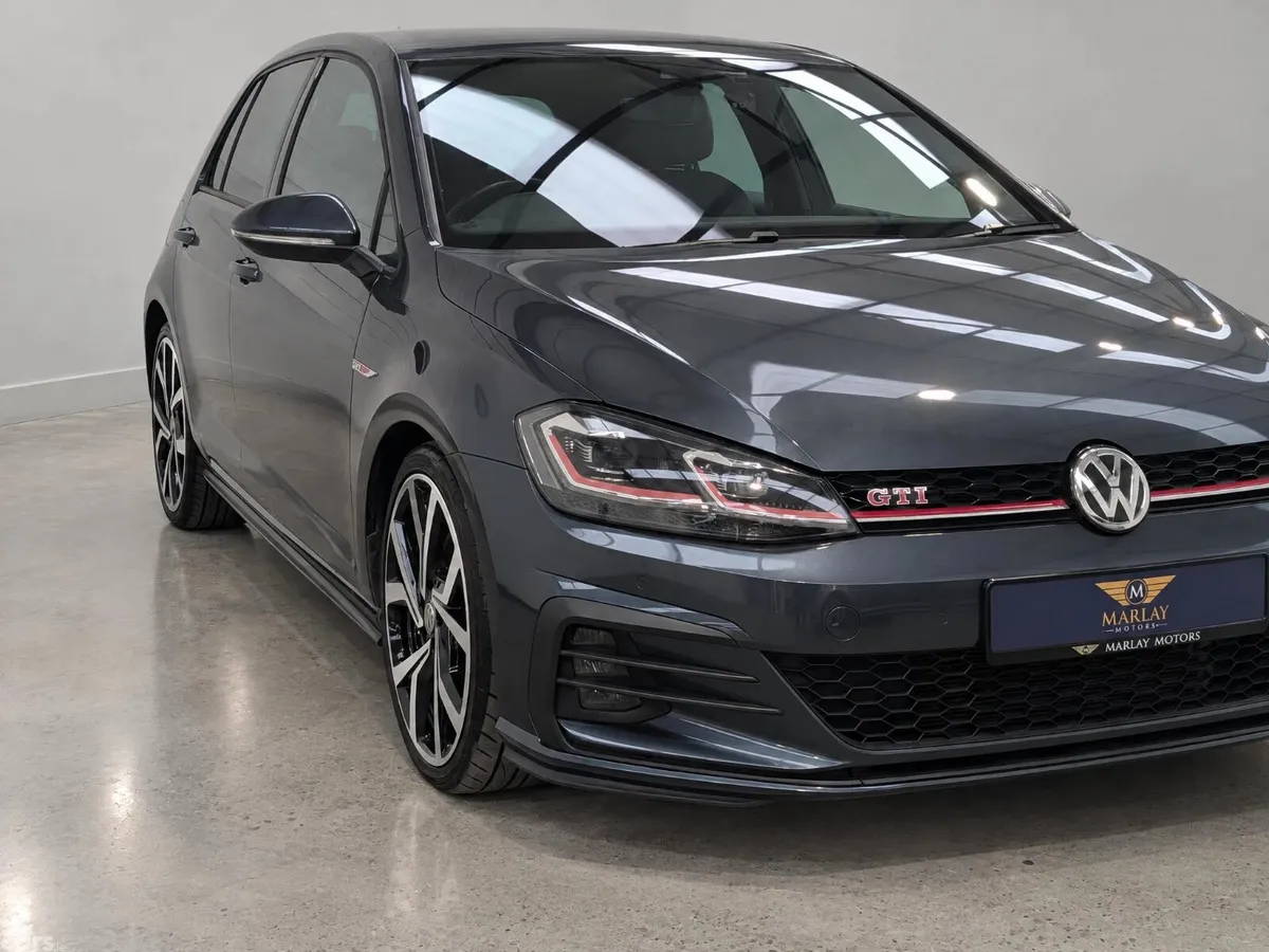 Volkswagen Golf Hatchback, Petrol, 2017, Blue