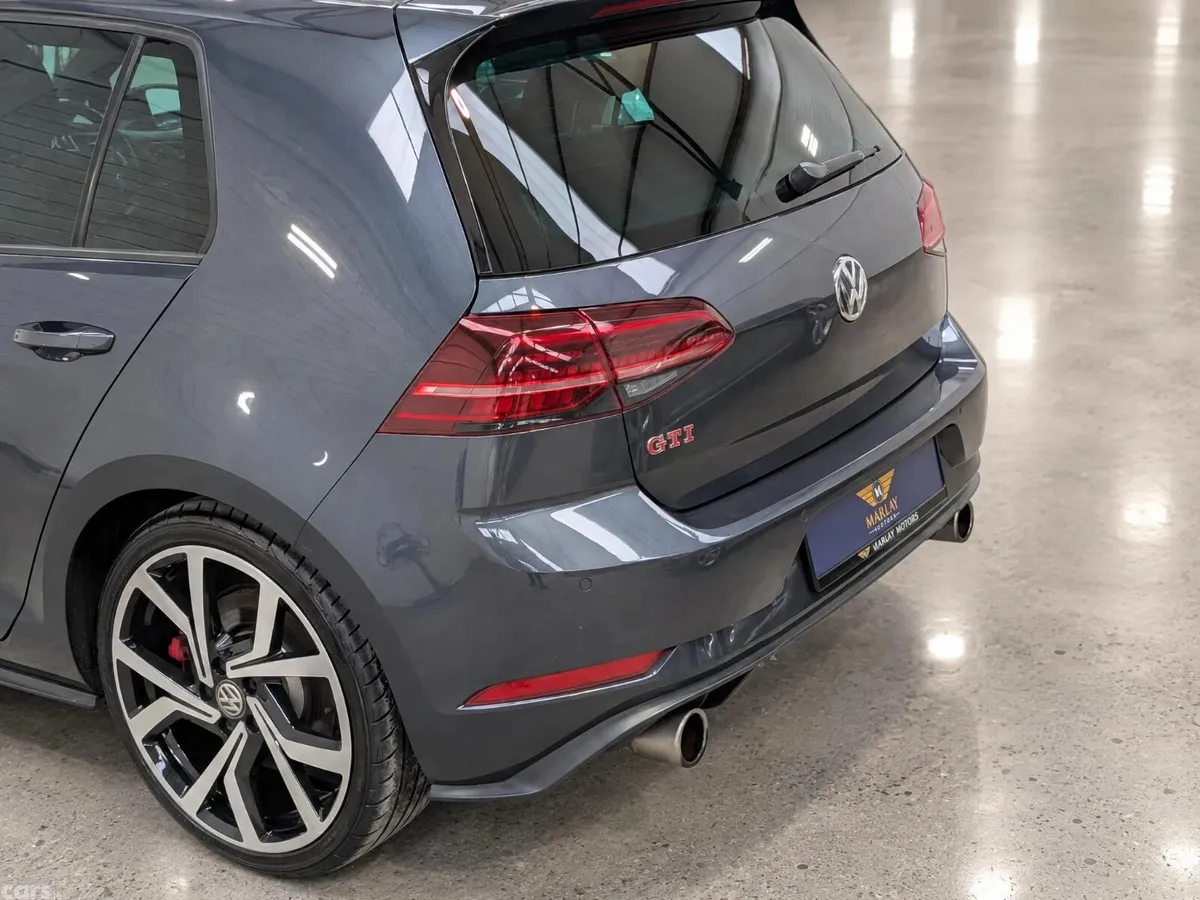 Volkswagen Golf Hatchback, Petrol, 2017, Blue