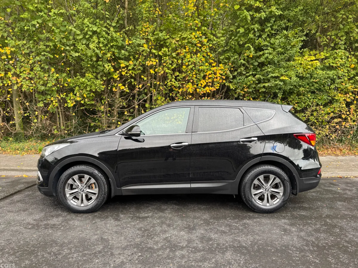 Hyundai Santa Fe SUV, Diesel, 2016, Black