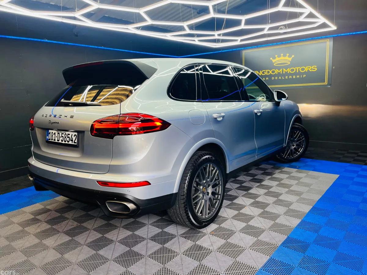 Porsche Cayenne SUV, Diesel, 2018, Silver