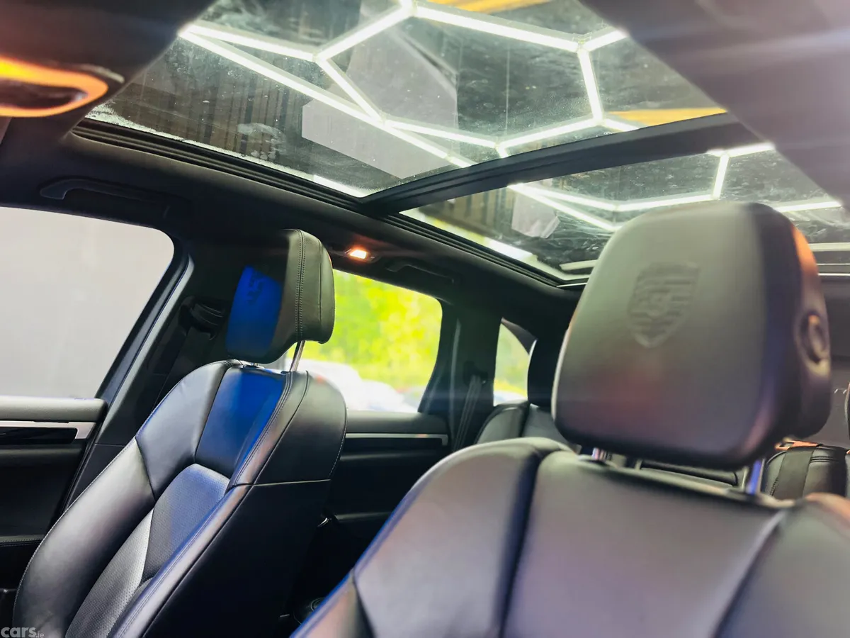 Porsche Cayenne SUV, Diesel, 2018, Silver