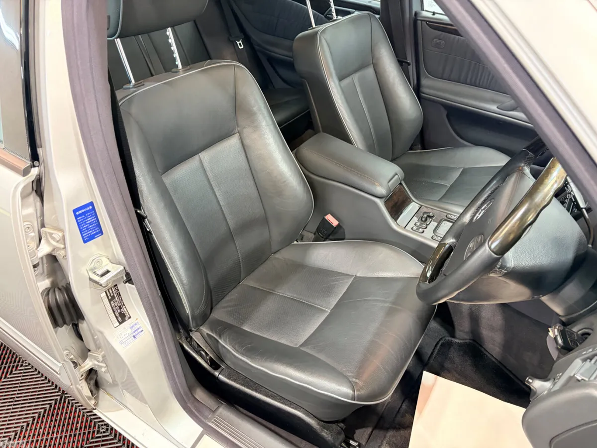 Mercedes-Benz E-Class Saloon, Petrol, 2001, Silver