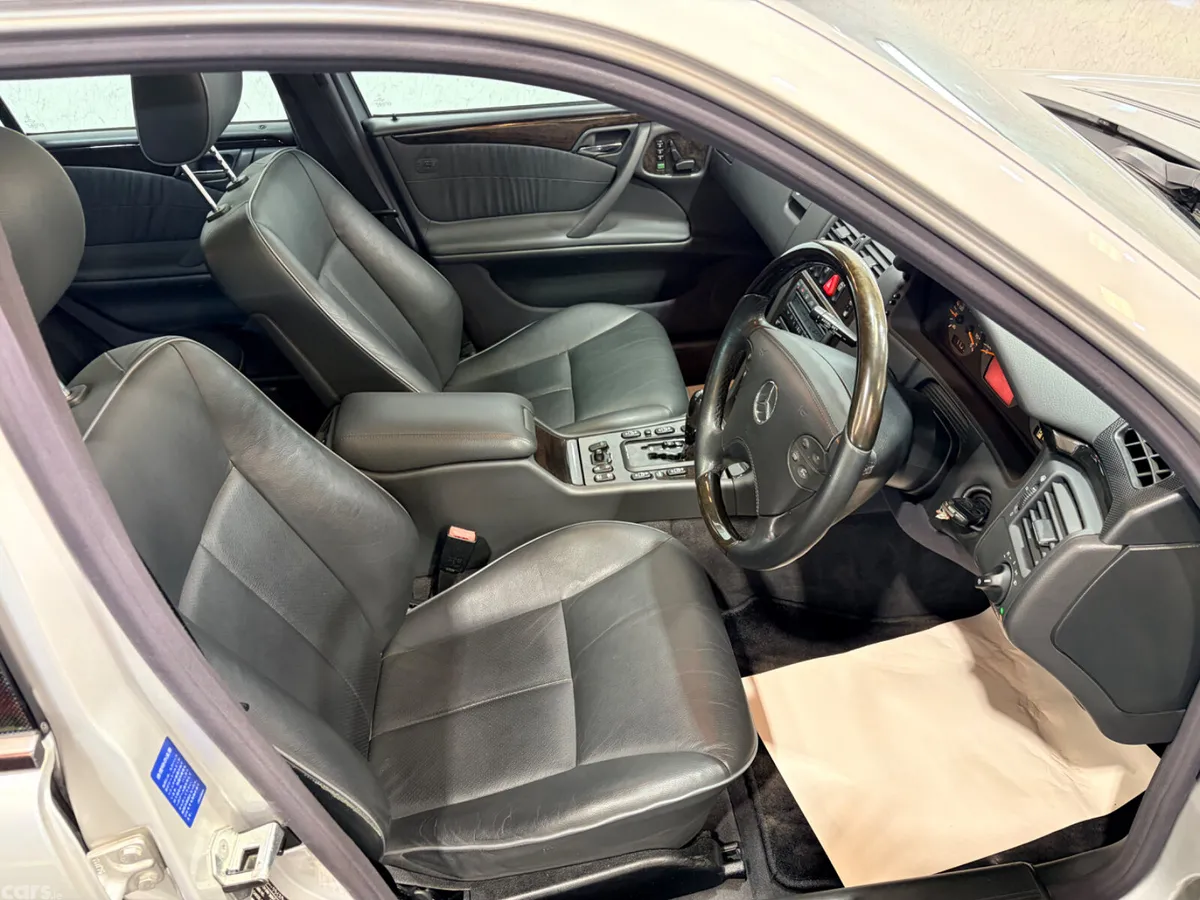 Mercedes-Benz E-Class Saloon, Petrol, 2001, Silver