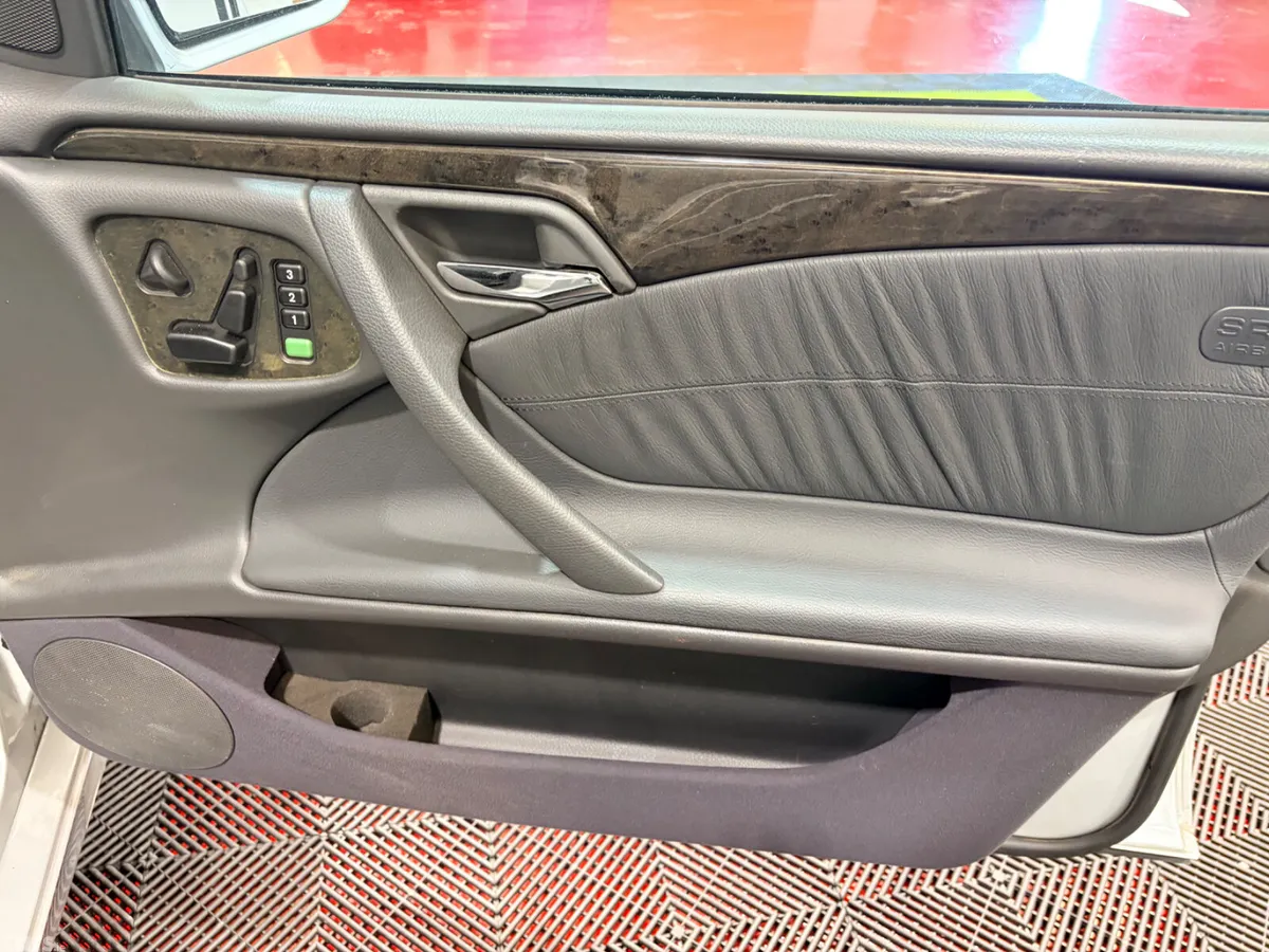 Mercedes-Benz E-Class Saloon, Petrol, 2001, Silver