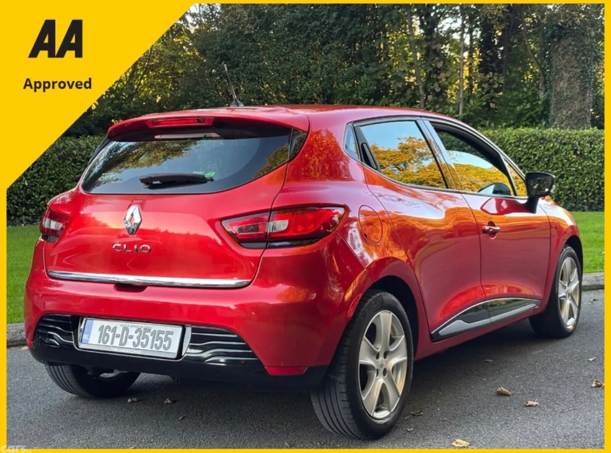 Renault Clio Hatchback, Petrol, 2016, Red