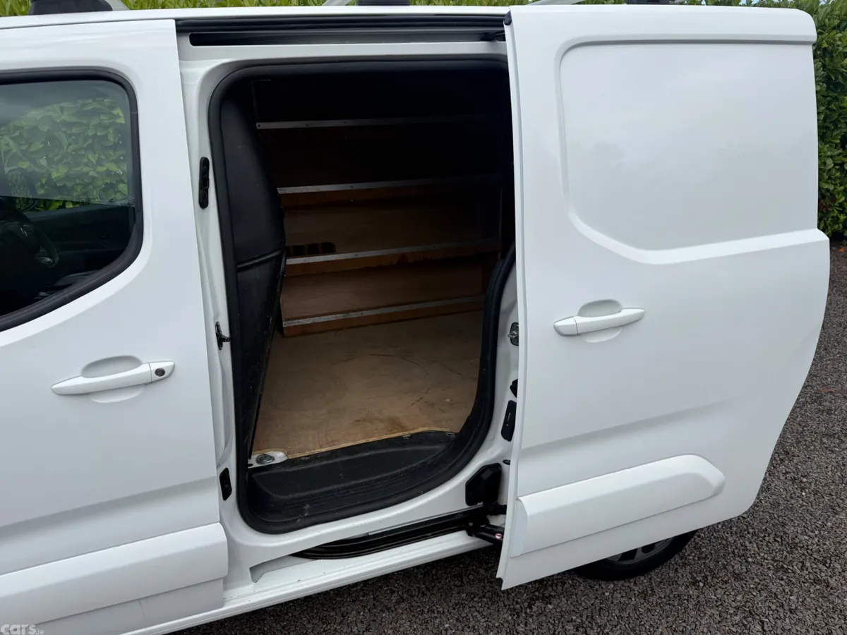 Citroen Berlingo MPV, Diesel, 2019, White