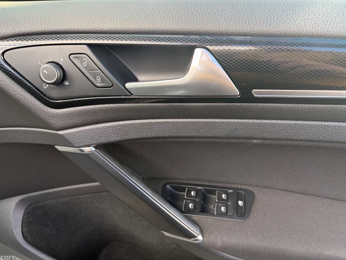 Volkswagen Golf Estate, Petrol, 2015, Silver