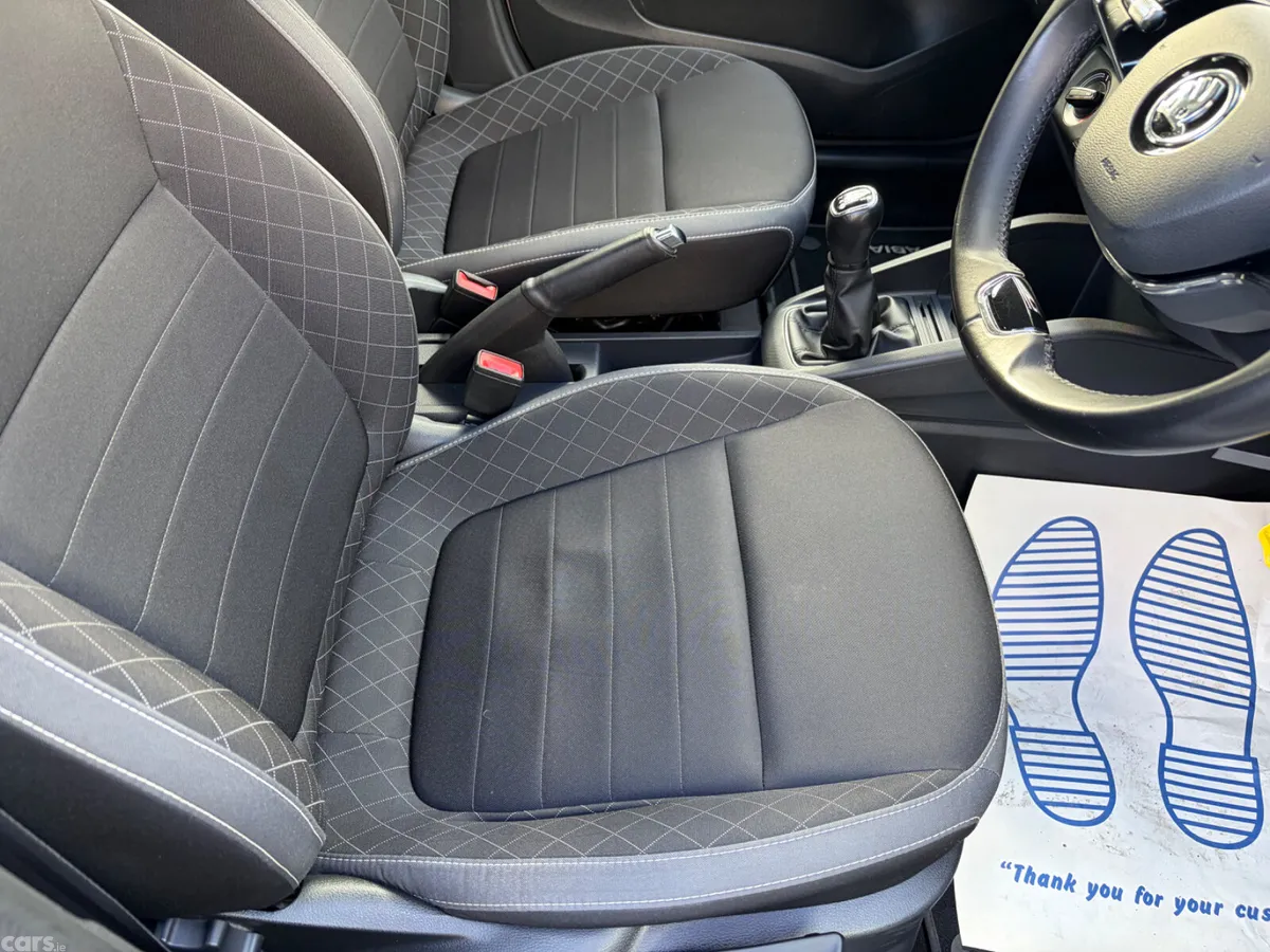 Skoda Fabia Hatchback, Petrol, 2021, White