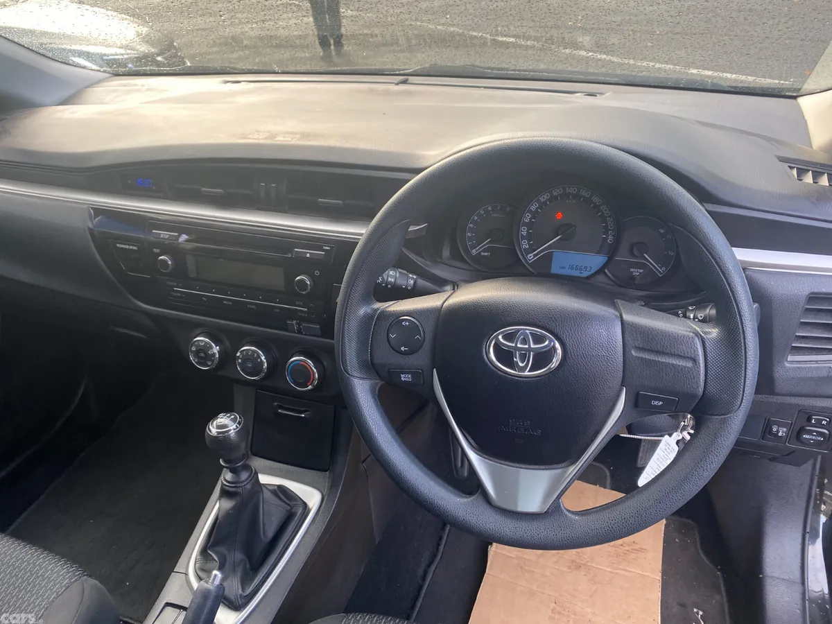 Toyota Corolla Saloon, Petrol, 2016, Black