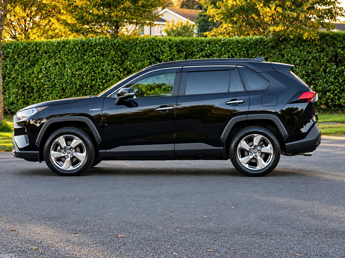 Toyota RAV4 SUV, Petrol Hybrid, 2019, Black