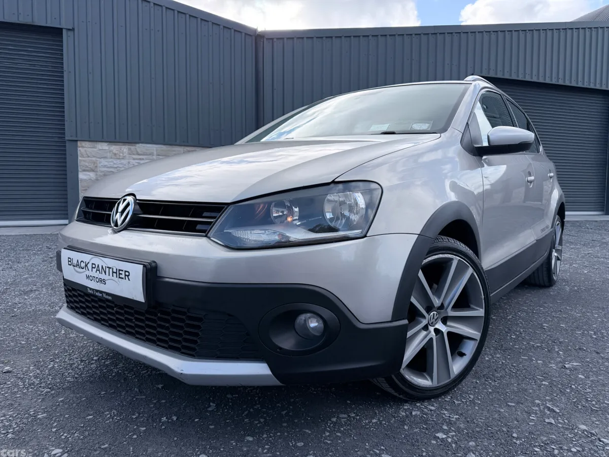 Volkswagen Polo Hatchback, Petrol, 2012, Brown