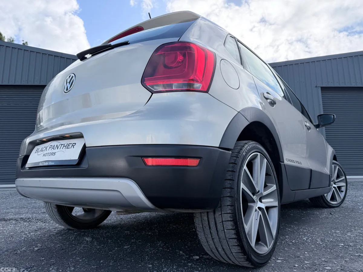Volkswagen Polo Hatchback, Petrol, 2012, Brown