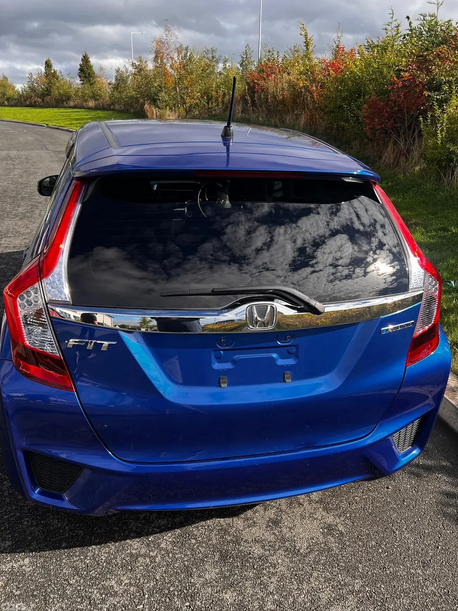 Honda Fit Hatchback, Petrol Hybrid, 2014, Blue