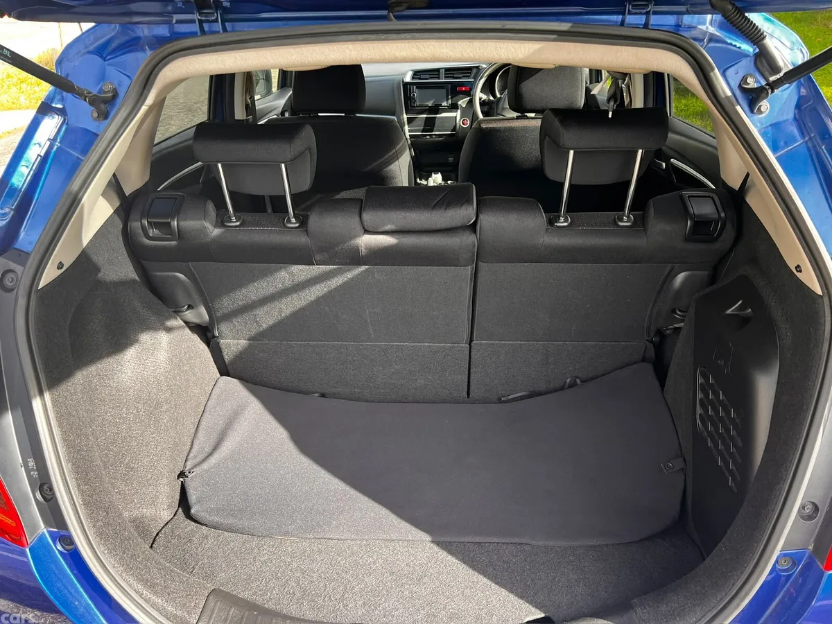 Honda Fit Hatchback, Petrol Hybrid, 2014, Blue