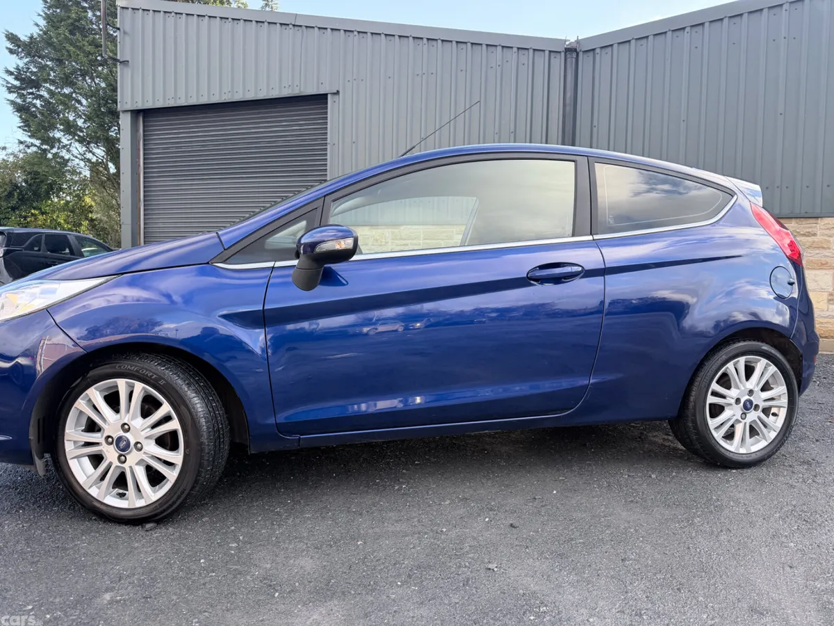 Ford Fiesta Hatchback, Diesel, 2014, Blue