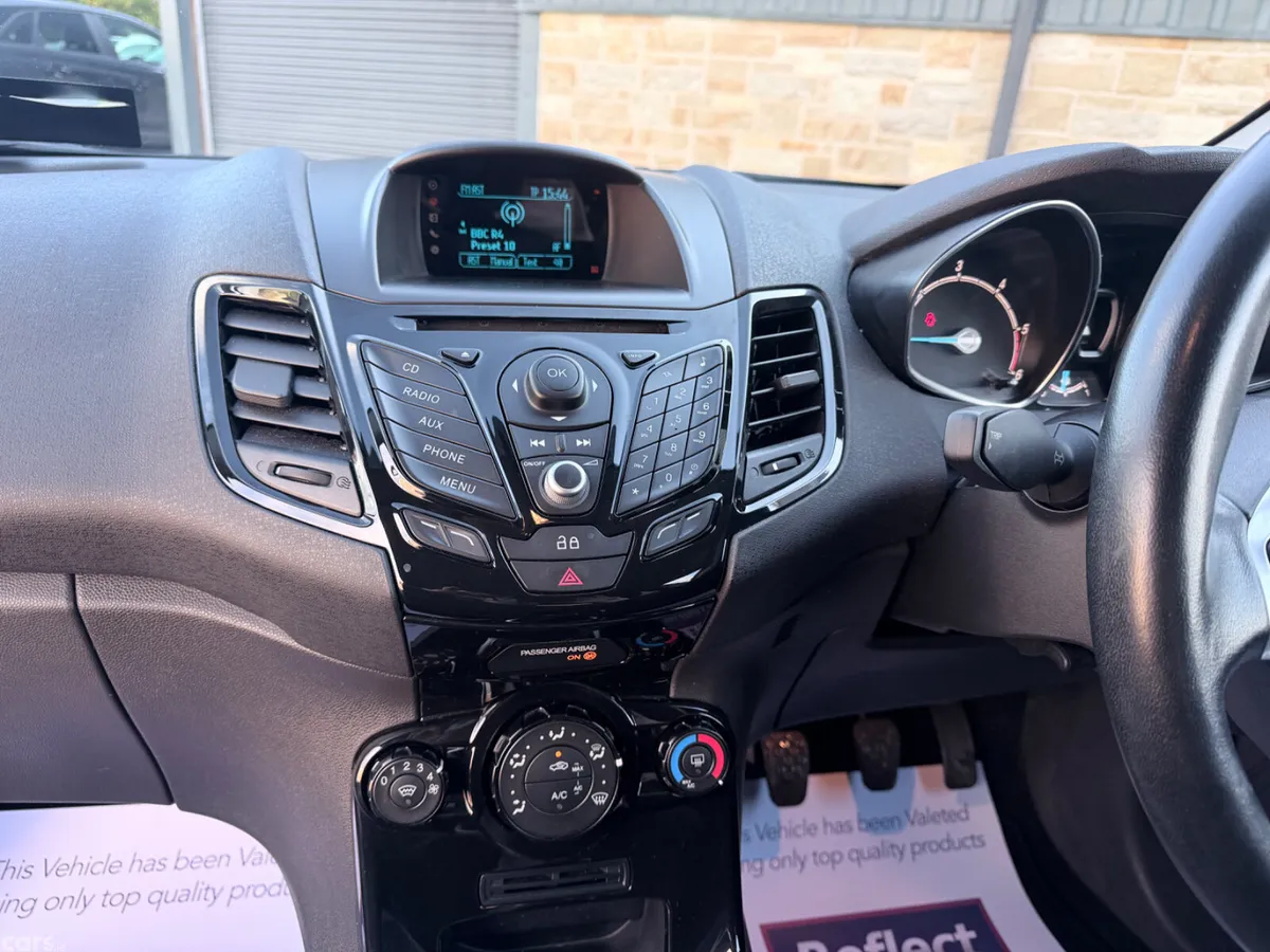 Ford Fiesta Hatchback, Diesel, 2014, Blue