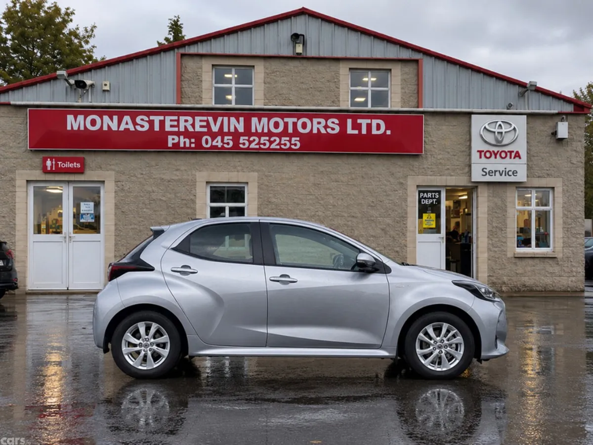 Toyota Yaris Hatchback, Petrol Hybrid, 2026, Grey