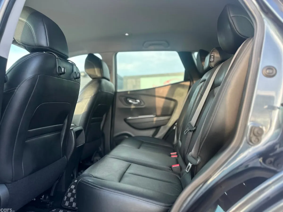 Renault Kadjar Hatchback, Petrol, 2018, Grey
