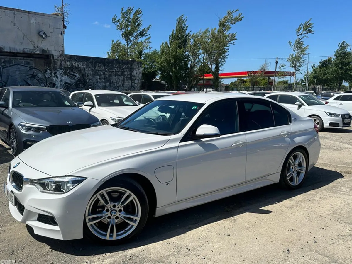 BMW 3-Series Saloon, Petrol Hybrid, 2017, White