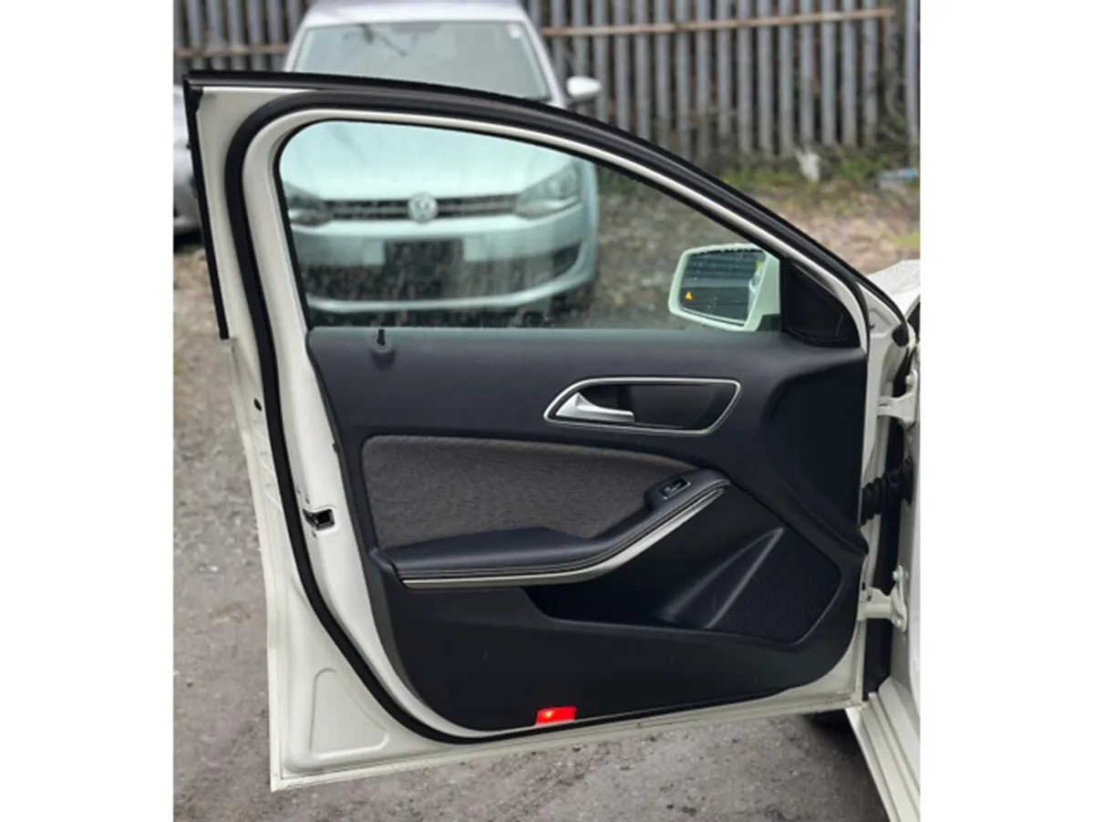 Mercedes-Benz A-Class Hatchback, Petrol, 2016, White