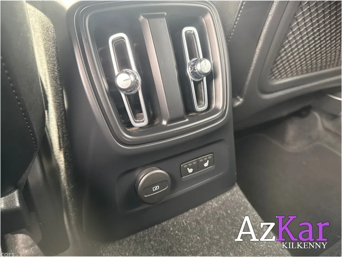 Volvo XC40 SUV, Petrol Plug-in Hybrid, 2022, Grey