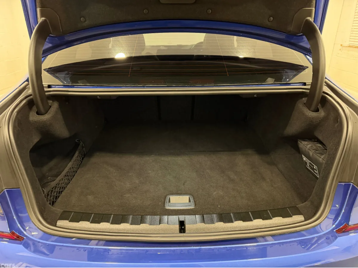 BMW 3-Series Saloon, Petrol Plug-in Hybrid, 2021, Blue