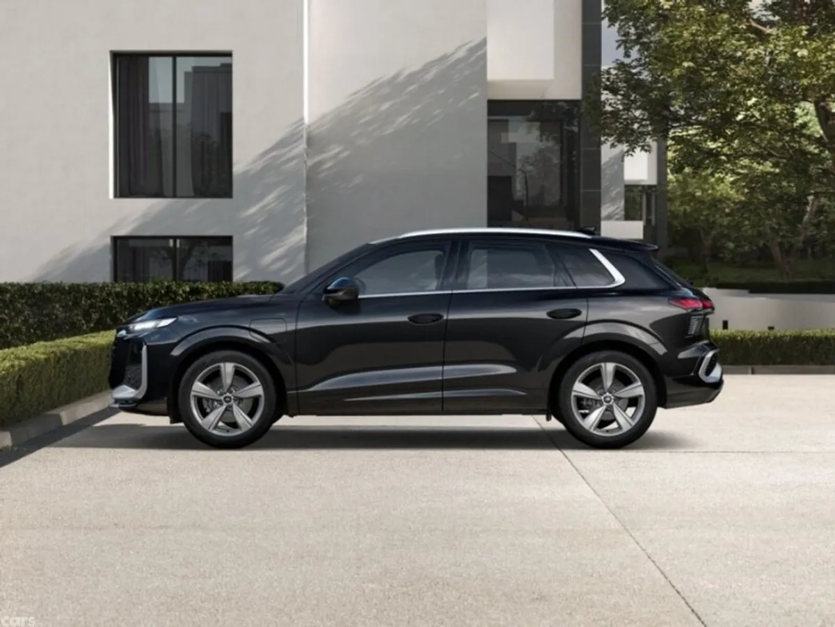 Audi Q3 SUV, Petrol Plug-in Hybrid, 2026, Black